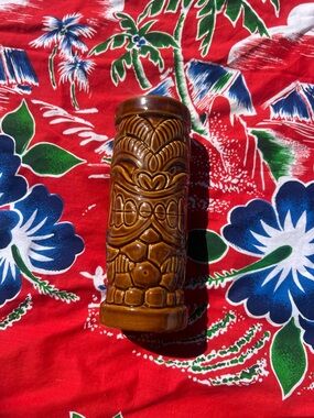 2003 SIGNED DREW Tiki Farm Vintage Tiki Bar Ceramic Glazed Mug - Glossy Brown